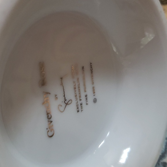 Givenchy Rose Pitcher 1986 - Picture 7 of 7